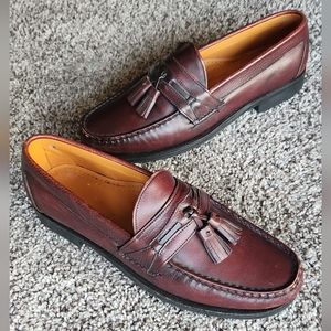 SOLD! Allen Edmonds Mens 9.5 C Tassled Penny Loafers Dark Brown